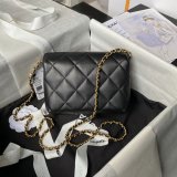 Top Quality CC Shiny Lambskin Crossbody Bag AS4986