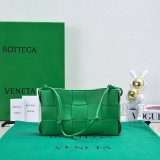 Fashion Club Bottega Veneta Cassette Intreccio 7741 Replica Bag