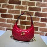 Gucci Best 699514 GG Marmont half-moon-shaped Replica bag